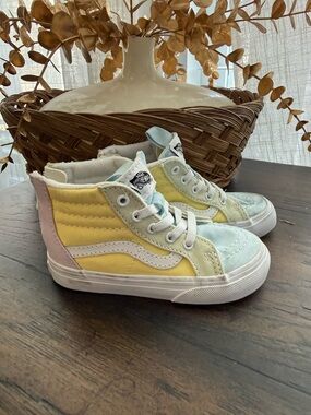 Vans SK8-Hi Pastel Color Block Skate Shoes in Multi/True White toddler size 8